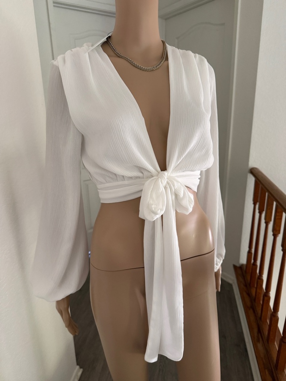 Vici White Tie-Front Long Sleeve Crop Blouse as XS NWT